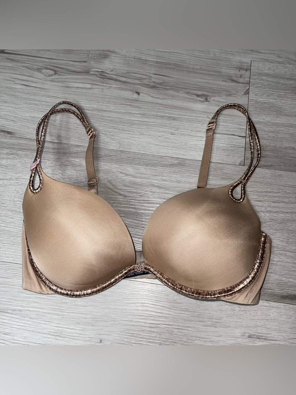 Victorias Secret Sexy Little Things Bra 34D Romantic Intimate Neutral Feminine